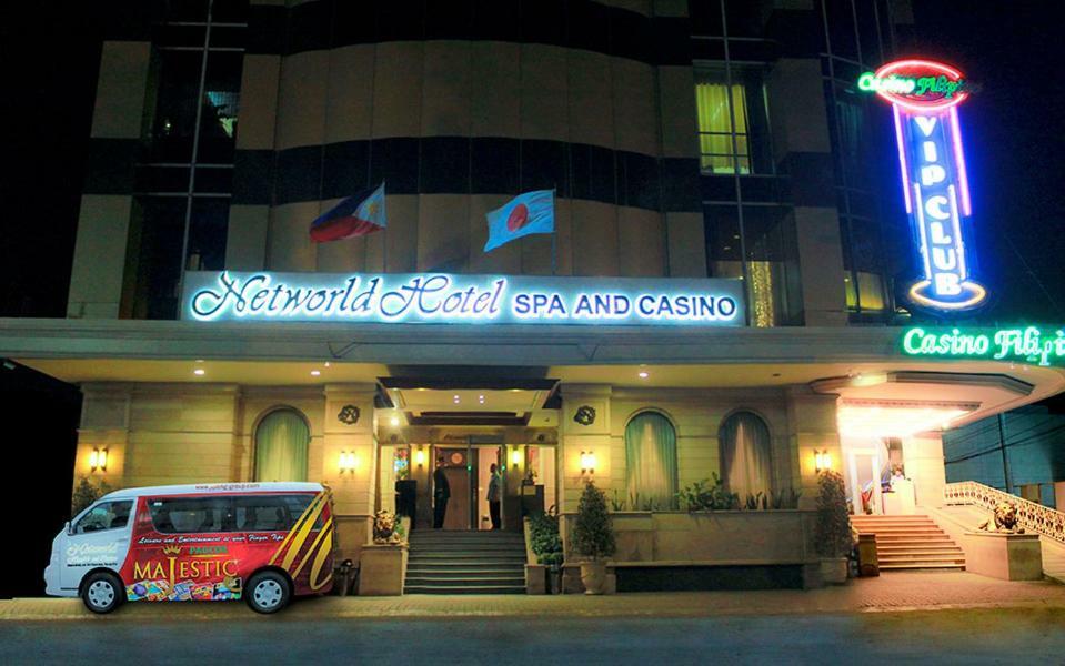 Networld Hotel Spa And Casino Pasay Exterior photo