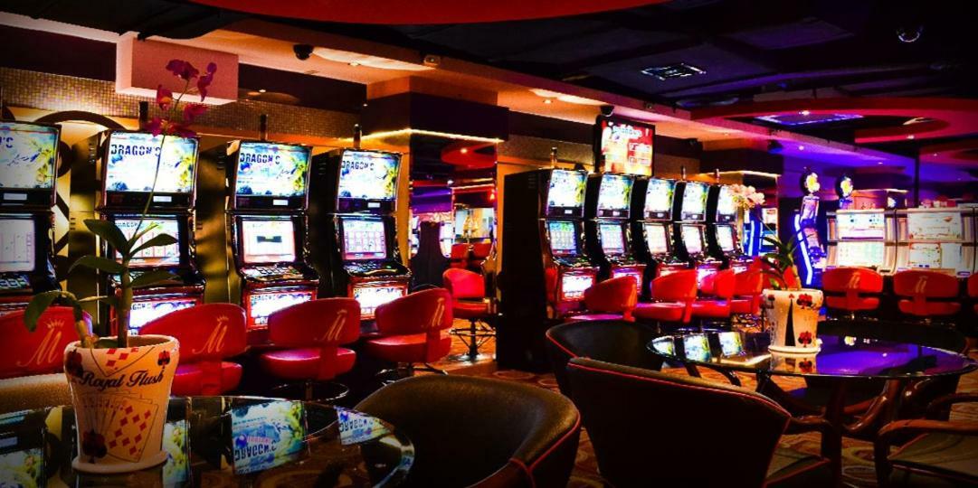 Networld Hotel Spa And Casino Pasay Exterior photo
